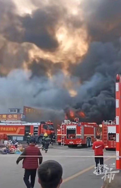 石家莊雨潤大火 商貿驟停后的焦慮與重建之路